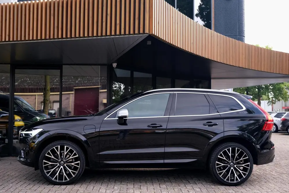 Volvo XC60 2.0 T8 Twin Engine AWD R-Design|Rijklaar!|Luchtve uit 2019, foto 3