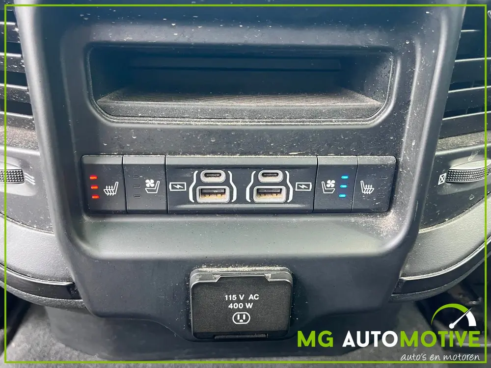 Dodge Ram 1500 5.7 V8 4x4 Crew Cab Limited Night Technology uit 2022, foto 16