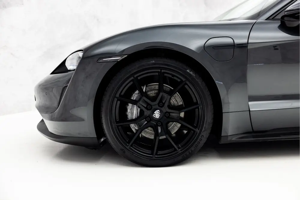 Porsche Taycan 93 kWh uit 2022, foto 9