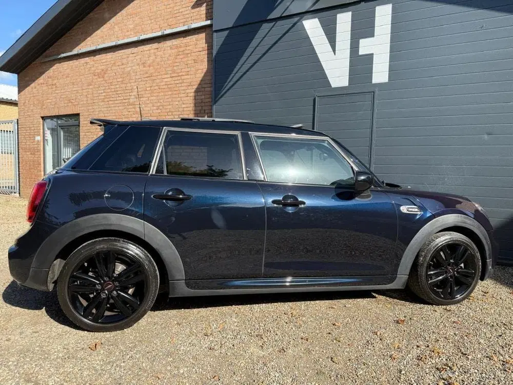Mini Cooper 1.5 Cooper Dalston Edition uit 2021, foto 5