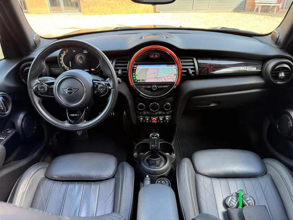 Mini Cooper 1.5 Cooper Dalston Edition uit 2021, foto 8