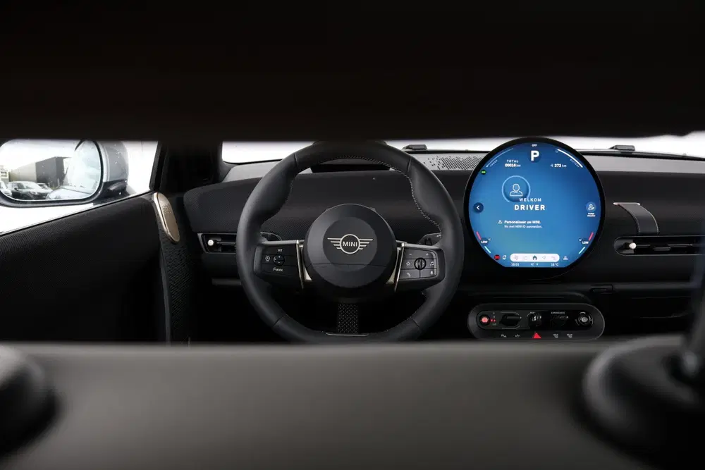 Mini Cooper Cooper E Favoured L 40.7 kWh uit 2026, foto 14