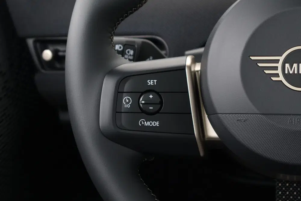 Mini Cooper Cooper E Favoured L 40.7 kWh uit 2026, foto 17