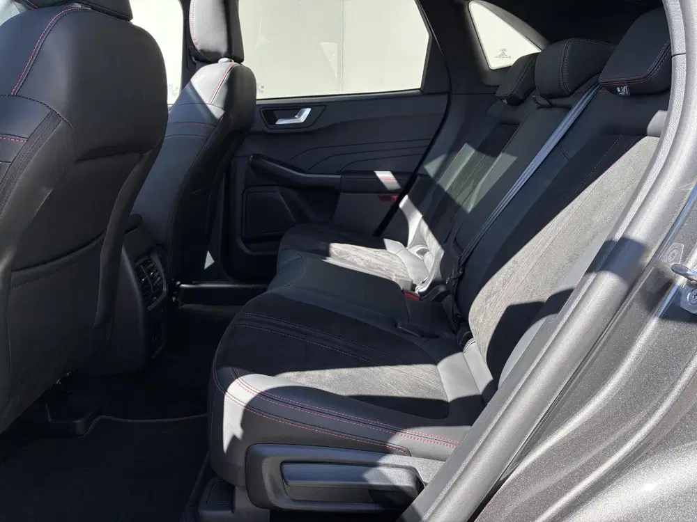 Ford Kuga 2.5 PHEV ST-Line X uit 2026, foto 7