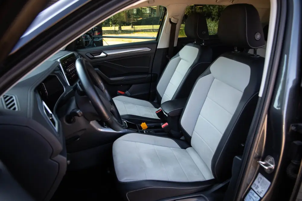 Volkswagen T-Roc 1.5 TSI Style , Achteruitrijcamera, Stoelve uit 2022, foto 4