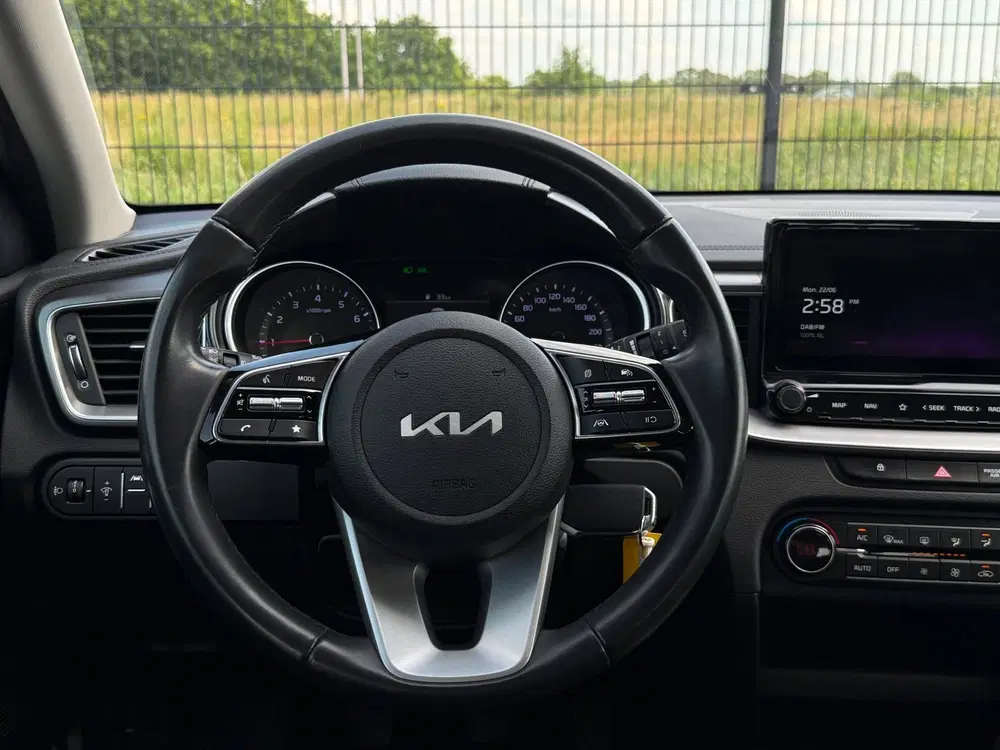 Kia Ceed 1.0 T-GDi DynamicLine uit 2022, foto 15
