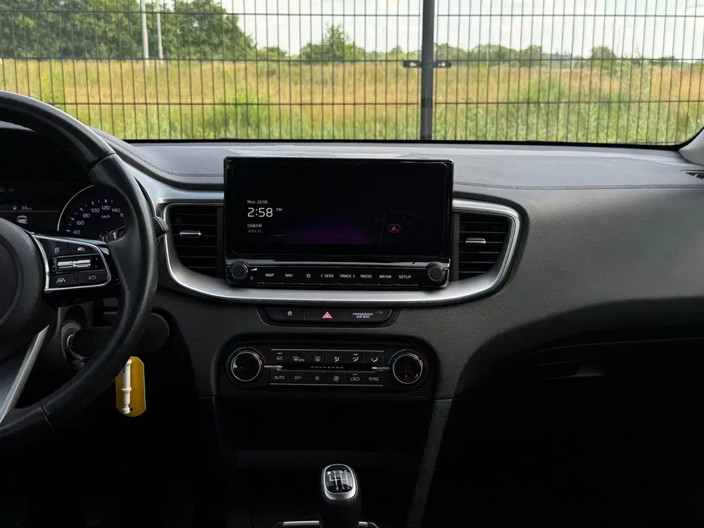Kia Ceed 1.0 T-GDi DynamicLine uit 2022, foto 19