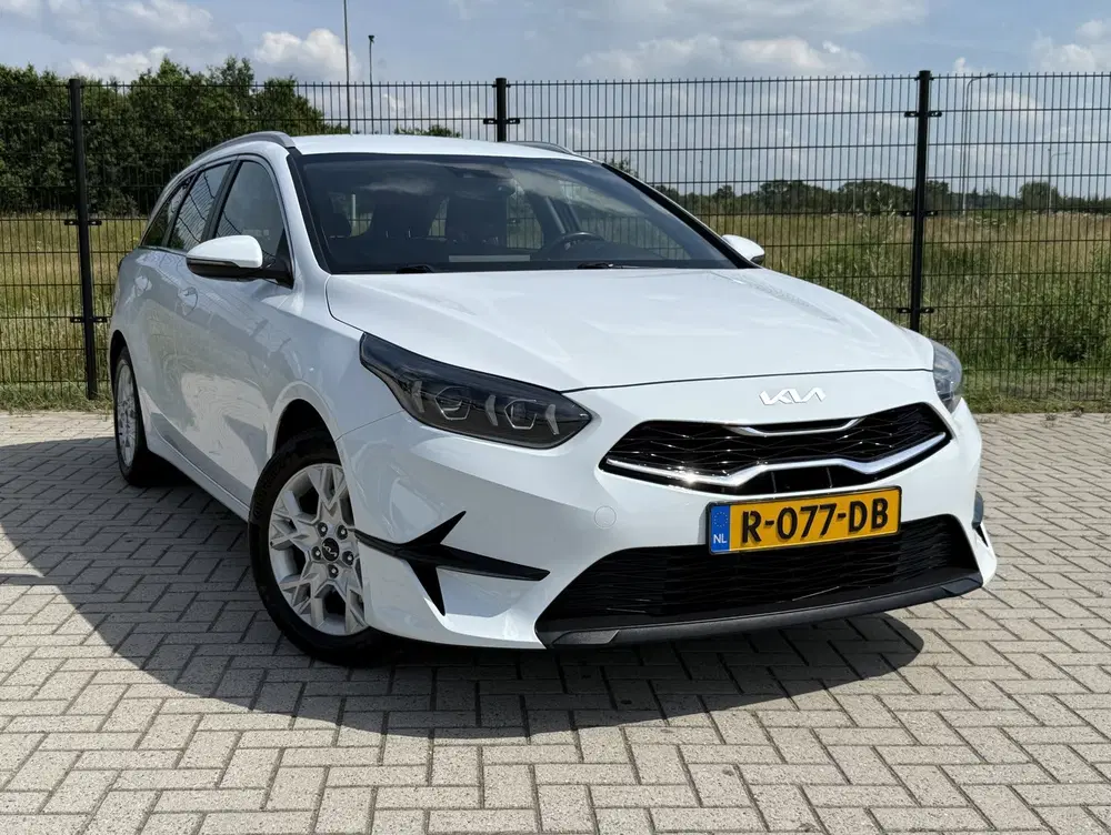 Kia Ceed 1.0 T-GDi DynamicLine uit 2022, foto 4
