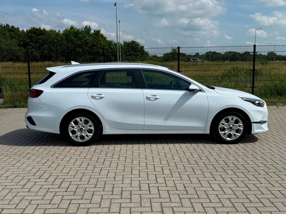 Kia Ceed 1.0 T-GDi DynamicLine uit 2022, foto 8