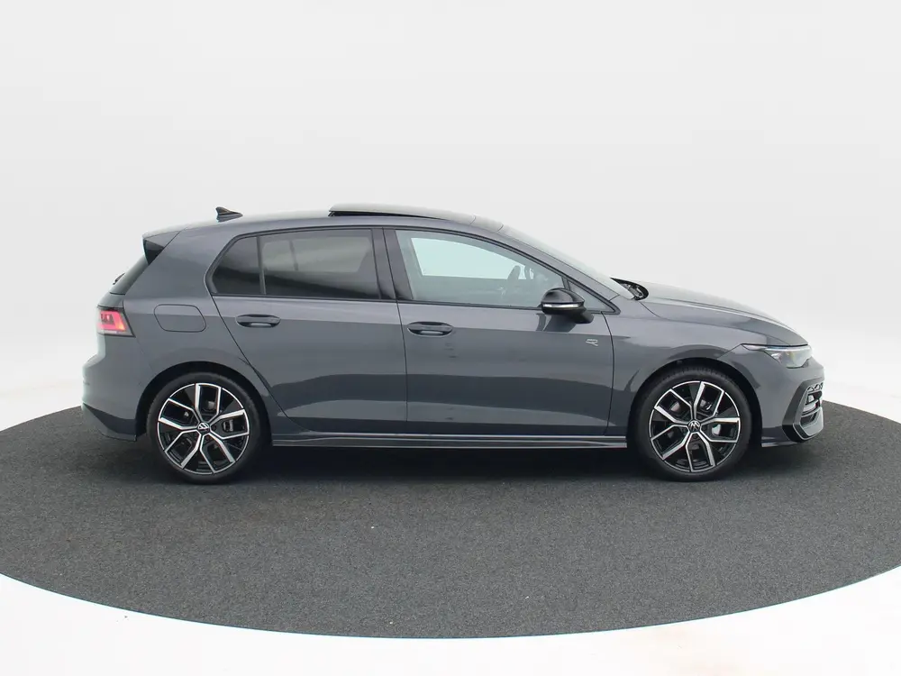 Volkswagen Golf R-Line Edition 1.5 eTSI 150 PK Automaat | Tr uit 2026, foto 6