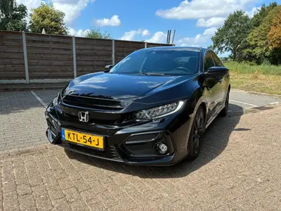 Honda Civic 59500 Km / 1e eigenaar / Dealer onderhouden / Civic 1.0 Vtec uit 2020