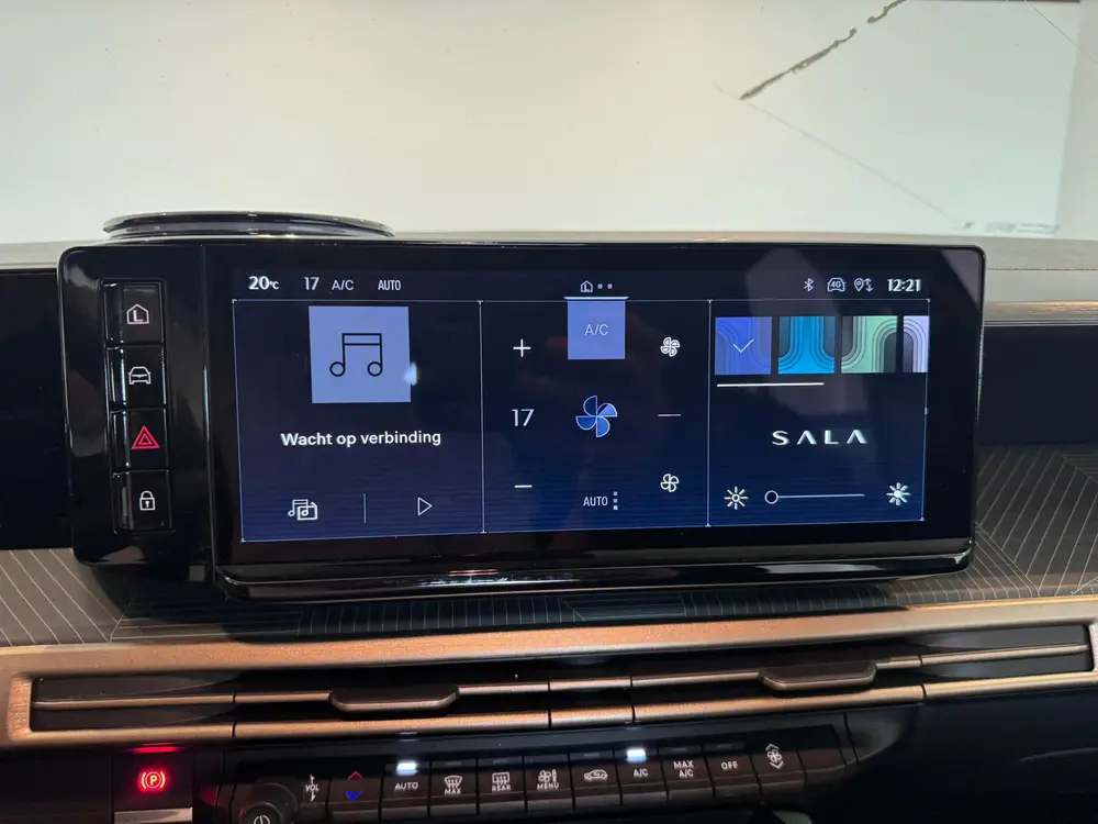 Lancia Ypsilon 1.2 Turbo Hybrid uit 2024, foto 11