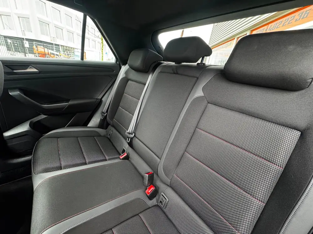 Volkswagen T-Roc 1.5 TSI Sport Black Style Digital Dash Elec uit 2021, foto 9