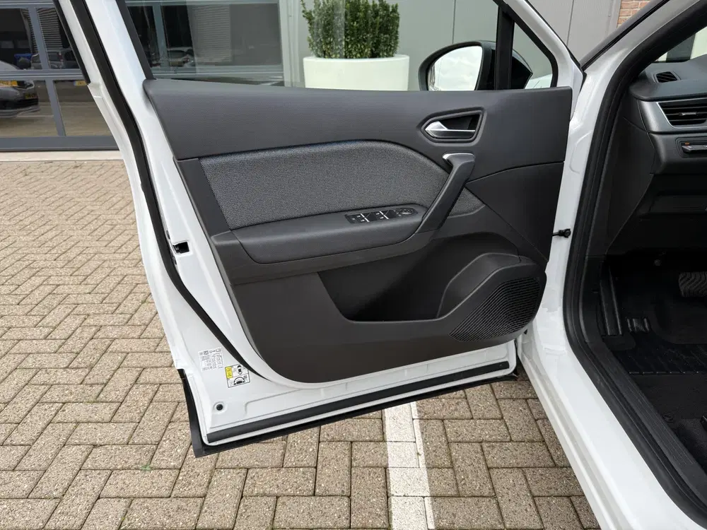 Renault Captur 1.3 mild hybrid 160pk Automaat Techno l 15 uit 2025, foto 14