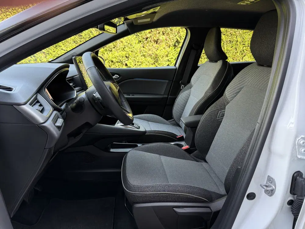 Renault Captur 1.3 mild hybrid 160pk Automaat Techno l 15 uit 2025, foto 6
