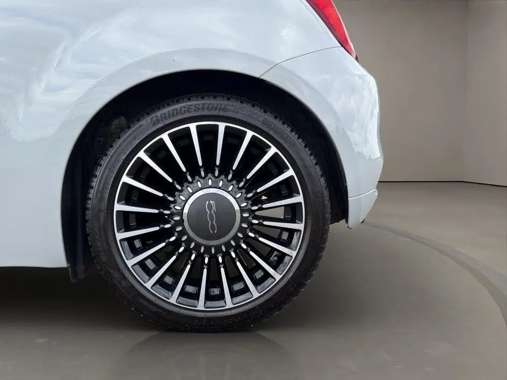 Fiat 500 1.0 Hybrid Launch Edition 2021 GRIJS uit 2021, foto 8