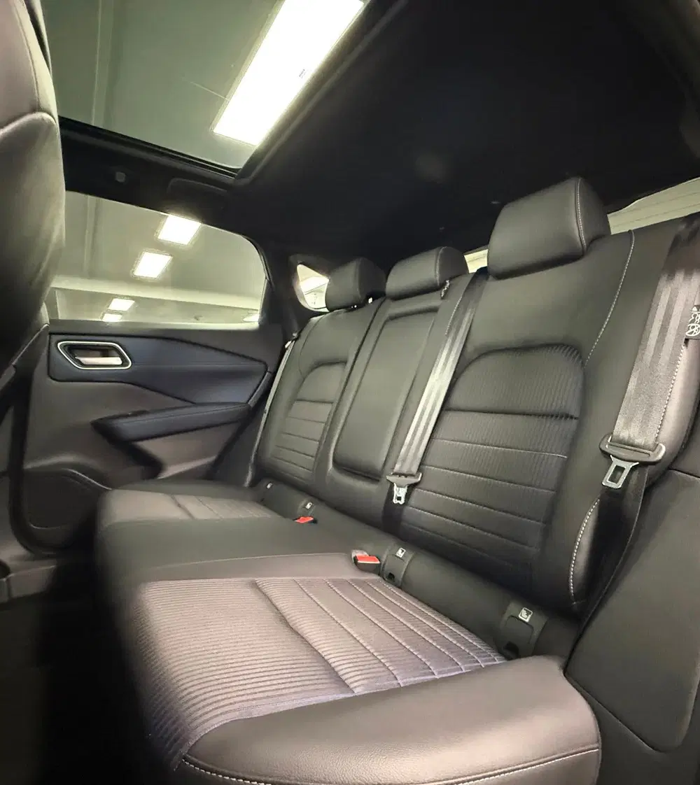 Nissan Qashqai 1.3 MHEV Tekna *Panodak*Leder*360Camera*19 uit 2022, foto 20