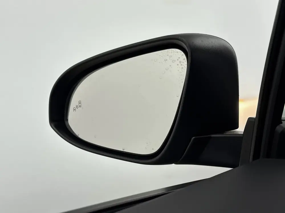Toyota C-Hr 1.8 Hybrid Executive | Parkeersensoren V+A | JBL uit 2019, foto 16