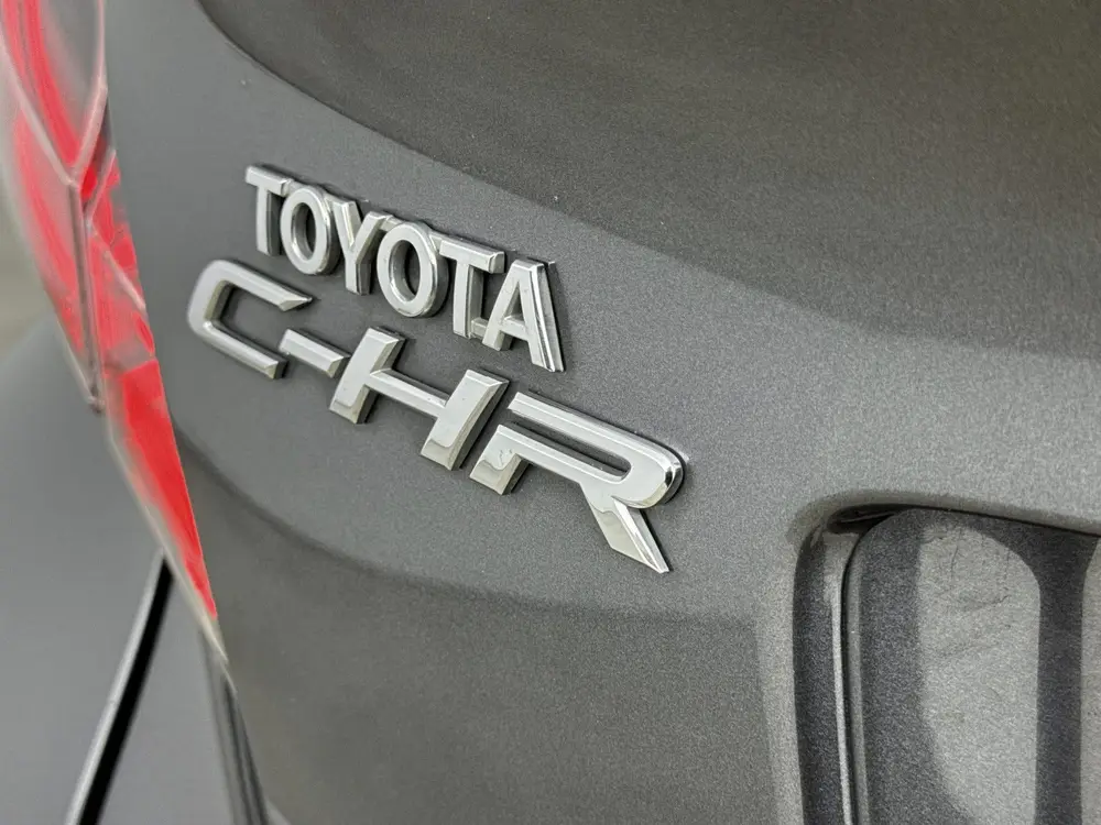 Toyota C-Hr 1.8 Hybrid Executive | Parkeersensoren V+A | JBL uit 2019, foto 20