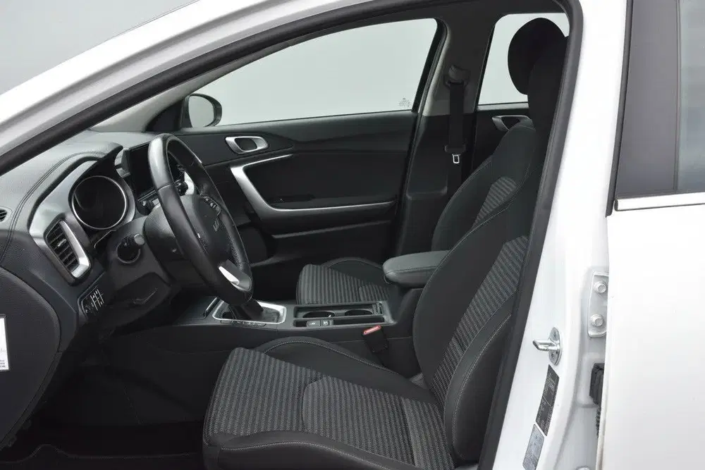 Kia Ceed 1.0 T-GDi DynamicLine uit 2022, foto 11