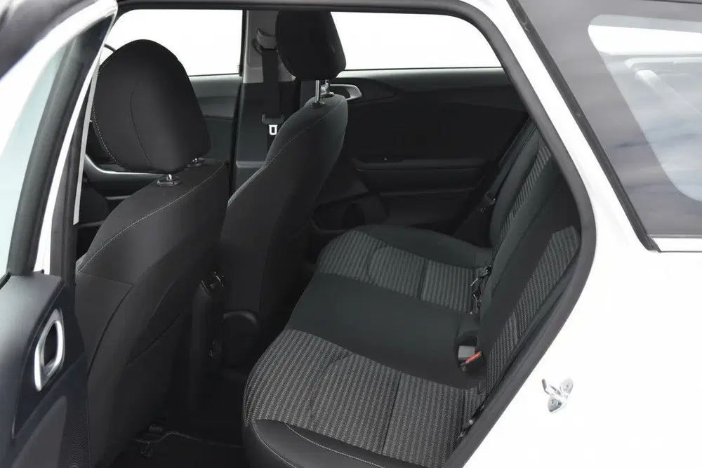 Kia Ceed 1.0 T-GDi DynamicLine uit 2022, foto 12