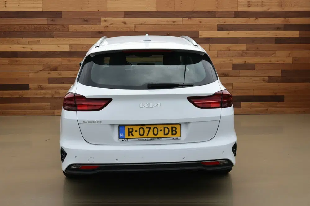 Kia Ceed 1.0 T-GDi DynamicLine uit 2022, foto 4