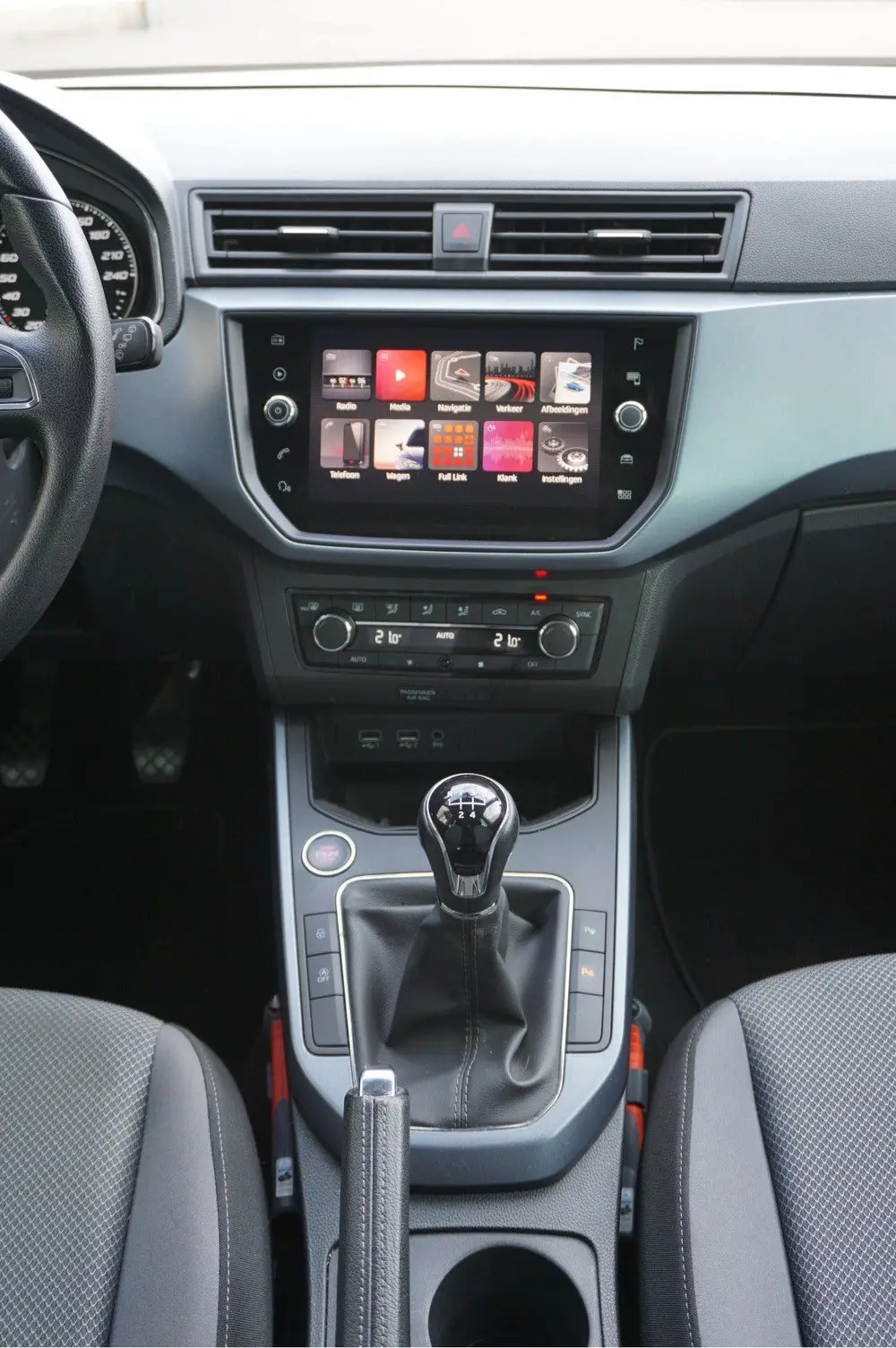 SEAT Arona 1.0 TSI Style Business Intense (bj 2019) uit 2019, foto 13