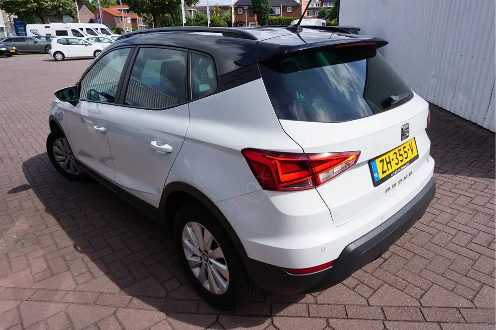 SEAT Arona 1.0 TSI Style Business Intense (bj 2019) uit 2019, foto 3