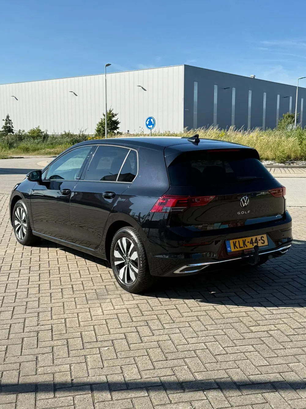 Volkswagen Golf 1.5 eTSI 130pk 7-DSG Trekhaak Dealerondh uit 2023, foto 3