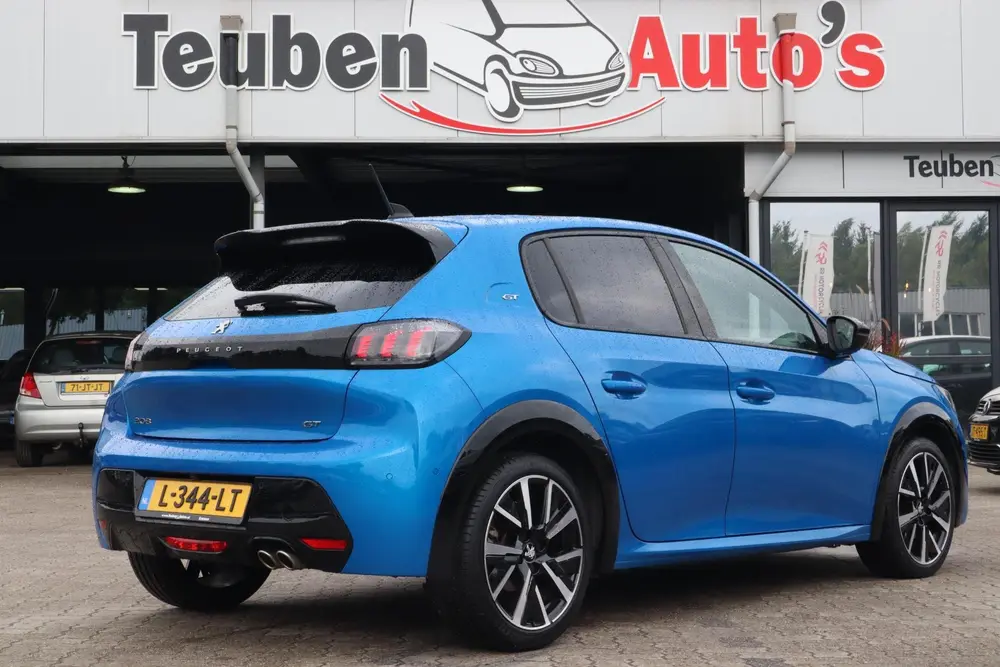 Peugeot 208 1.2 PureTech GT-Line uit 2021, foto 2