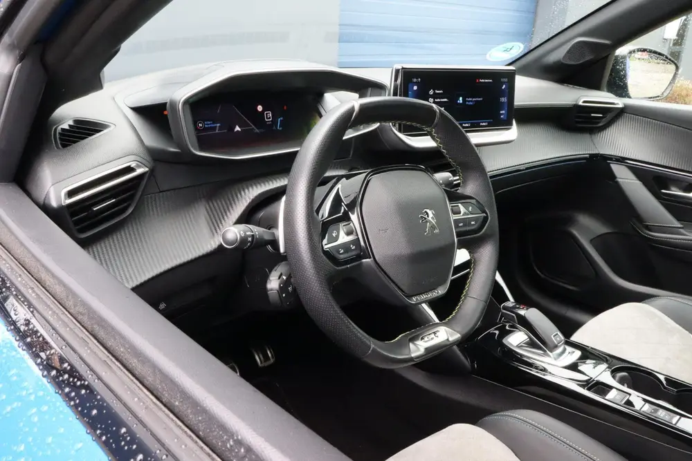 Peugeot 208 1.2 PureTech GT-Line uit 2021, foto 6