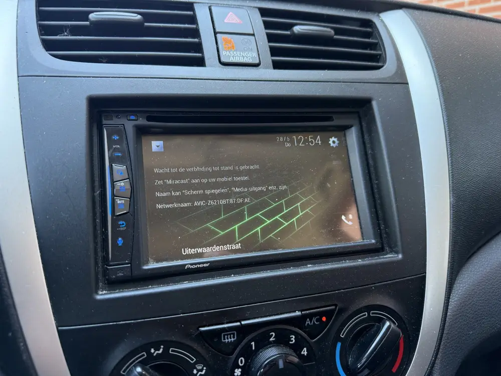 Suzuki Celerio 1.0 Comfort  park sensor  Navigatie uit 2019, foto 16