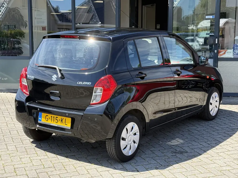 Suzuki Celerio 1.0 Comfort  park sensor  Navigatie uit 2019, foto 7