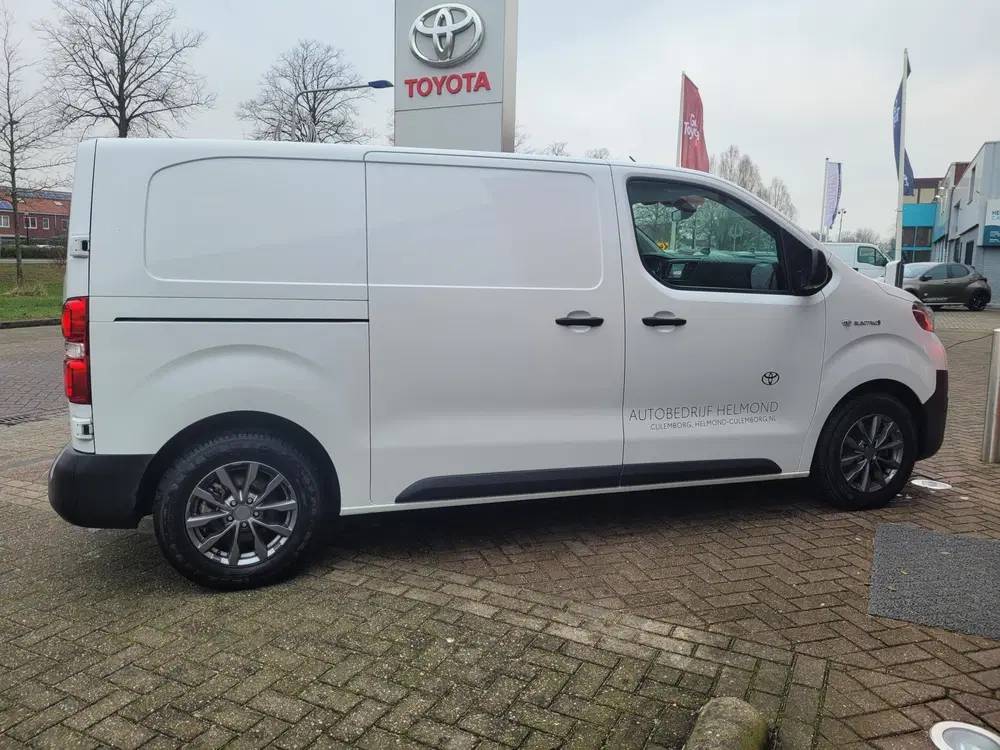 Toyota Proace Extra Range Navigator BTW auto uit 2023, foto 7
