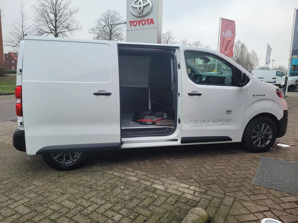 Toyota Proace Extra Range Navigator BTW auto uit 2023, foto 8