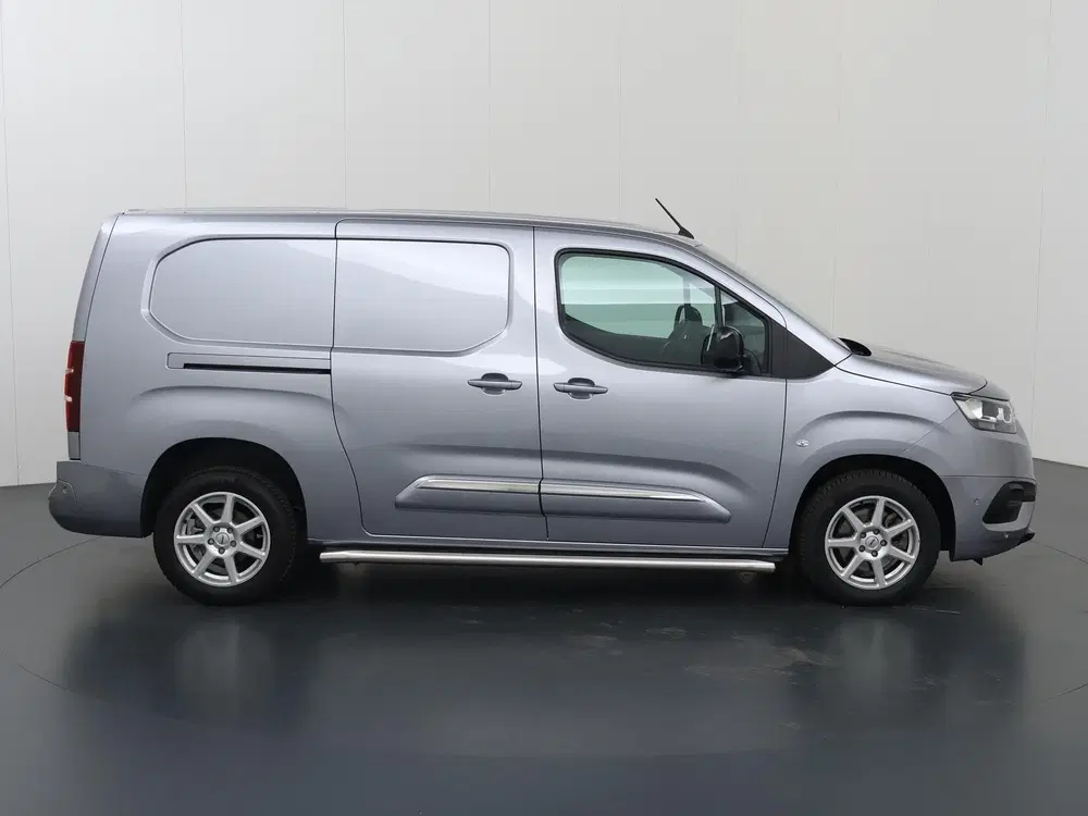 Toyota Proace City 1.5 D-4D uit 2023, foto 6