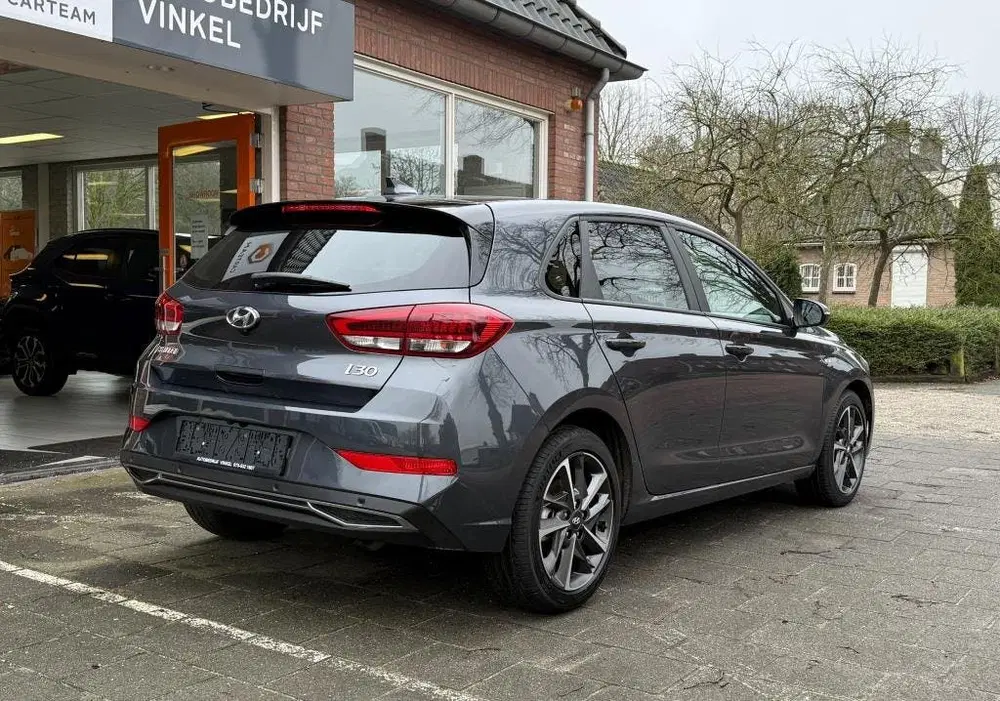Hyundai i30 1.5 T-GDi MHEV Premium*Camera*Carplay*Crui uit 2024, foto 3
