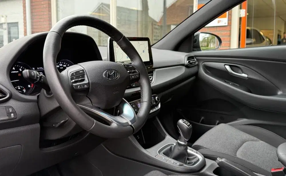 Hyundai i30 1.5 T-GDi MHEV Premium*Camera*Carplay*Crui uit 2024, foto 4