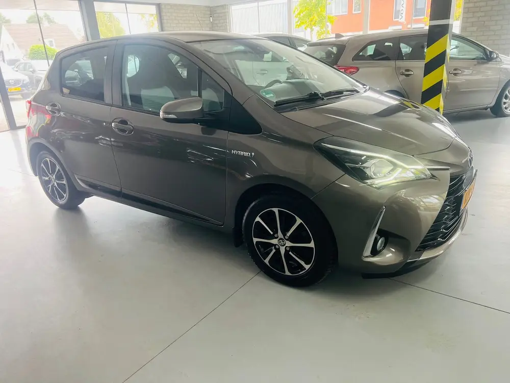Toyota Yaris 1.5 Hybrid Dynamic uit 2019, foto 3