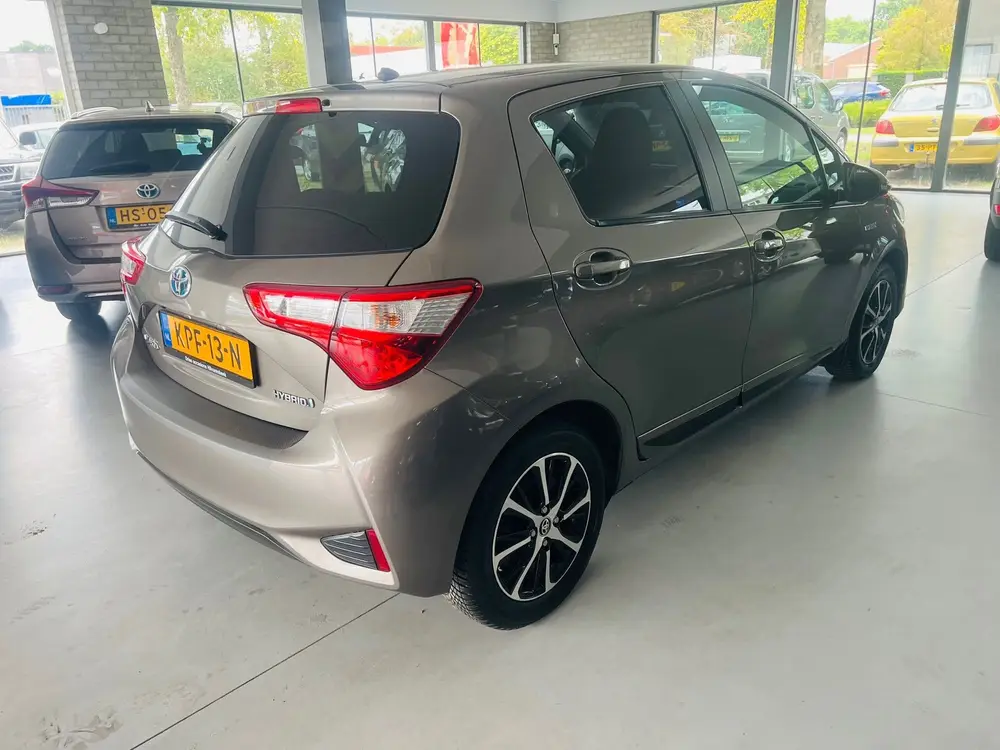Toyota Yaris 1.5 Hybrid Dynamic uit 2019, foto 4