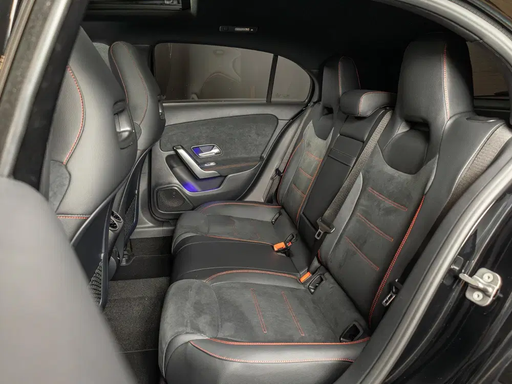 Mercedes-Benz A-Klasse 250 e Business Solution AMG uit 2026, foto 10