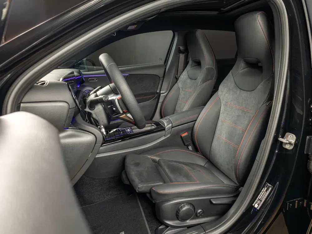 Mercedes-Benz A-Klasse 250 e Business Solution AMG uit 2026, foto 9