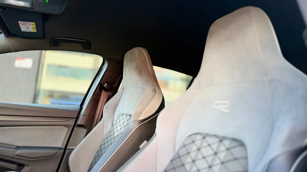 Volkswagen Golf 1.5 eTSI R-Line BusinessAutomaat,Carplay,Atl uit 2023, foto 11