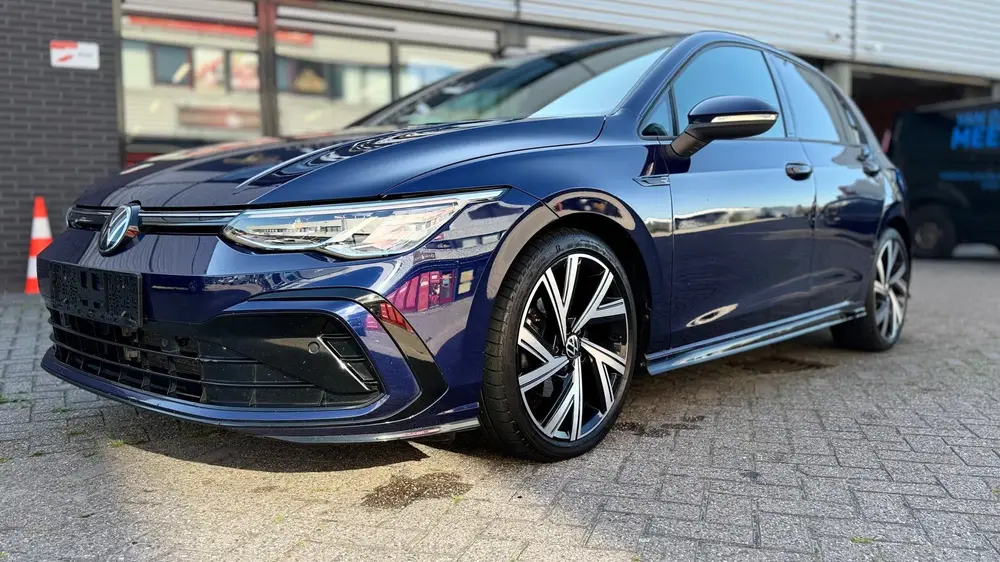 Volkswagen Golf 1.5 eTSI R-Line BusinessAutomaat,Carplay,Atl uit 2023, foto 3