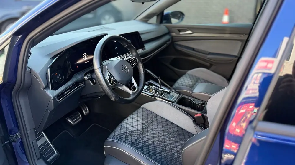 Volkswagen Golf 1.5 eTSI R-Line BusinessAutomaat,Carplay,Atl uit 2023, foto 9