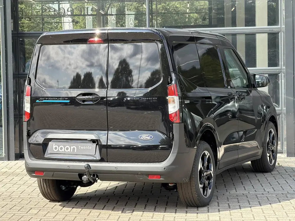 Ford Transit Courier Limited 44 kWh uit 2026, foto 2