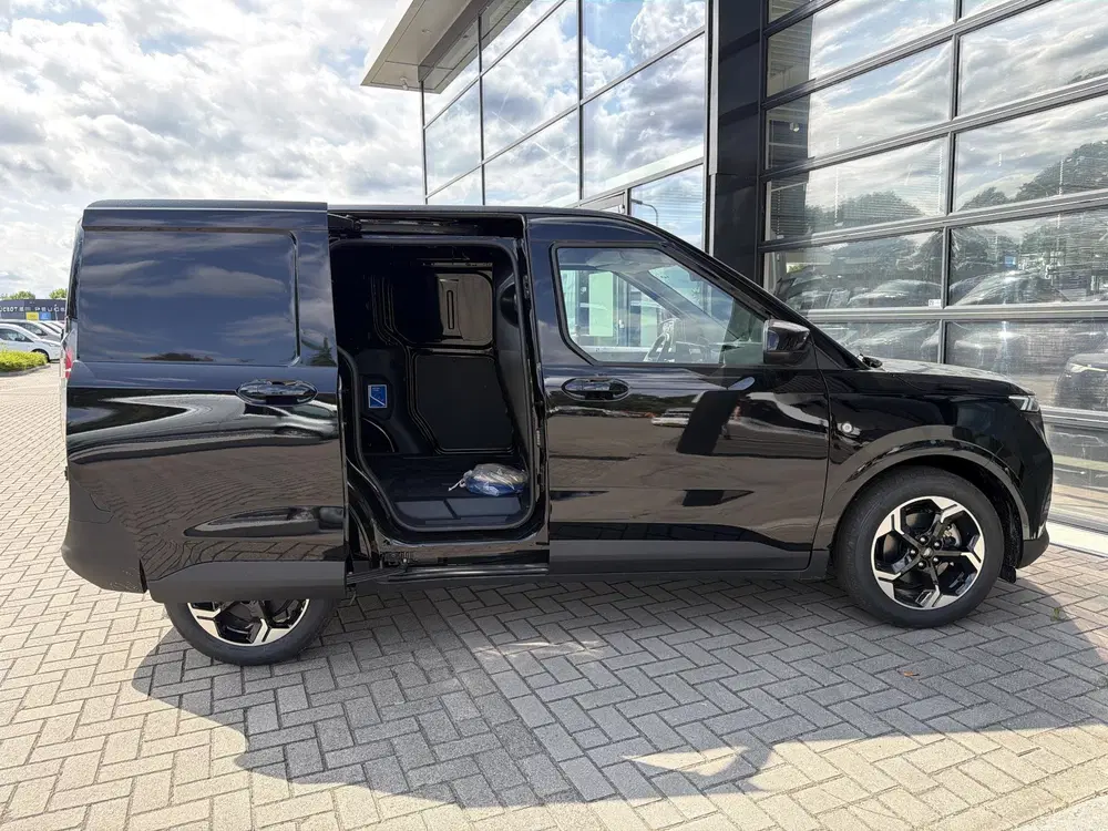 Ford Transit Courier Limited 44 kWh uit 2026, foto 7