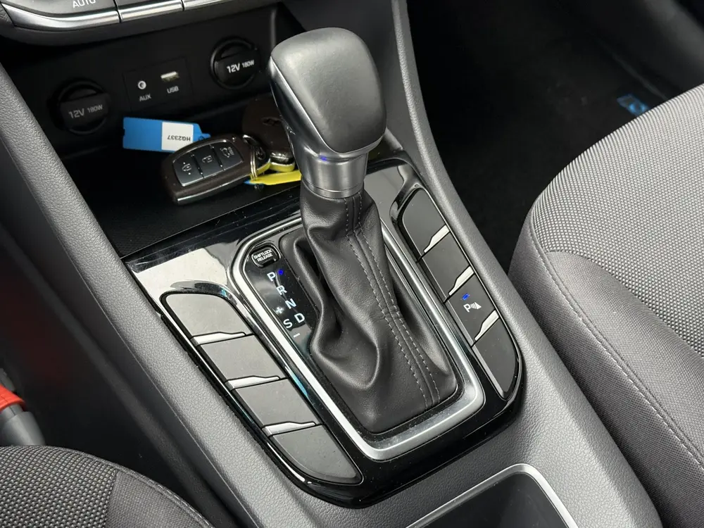Hyundai IONIQ 1.6 GDi Comfort uit 2019, foto 15