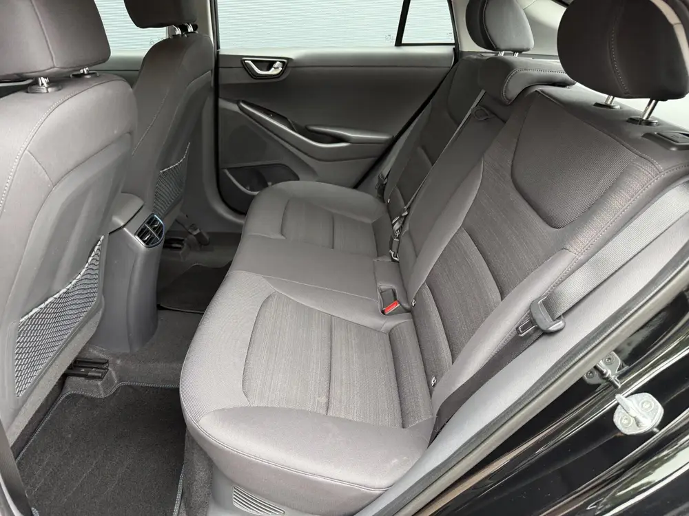 Hyundai IONIQ 1.6 GDi Comfort uit 2019, foto 5