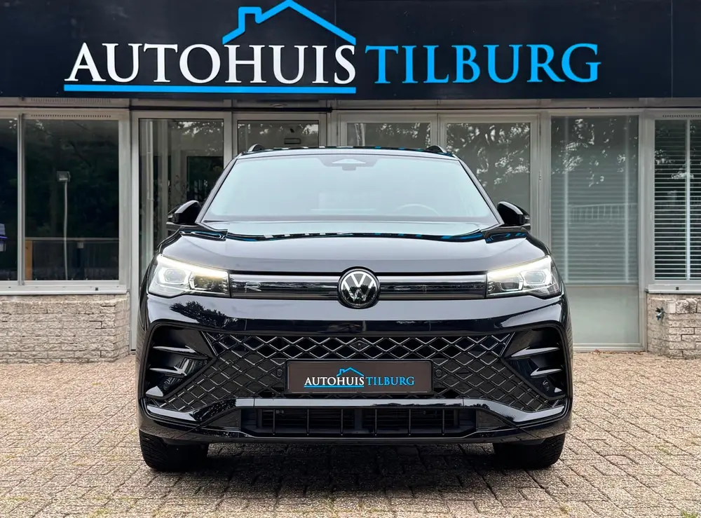Volkswagen Tiguan 1.5 eTSI R-Line Pano H/K 360' HUD Trekhaak uit 2024, foto 2
